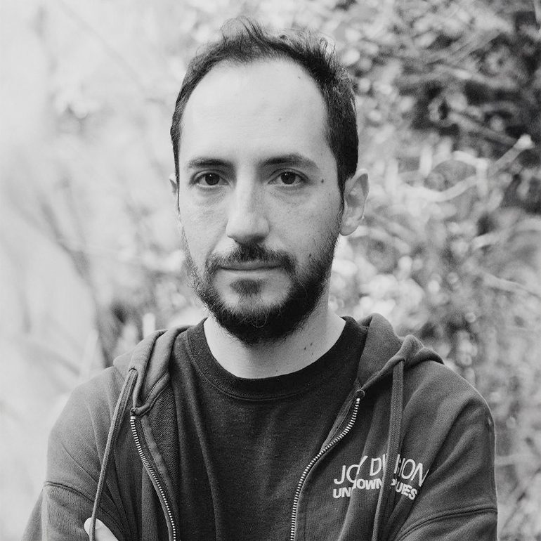 Luis Salinas (1) Luis Salinas (1)